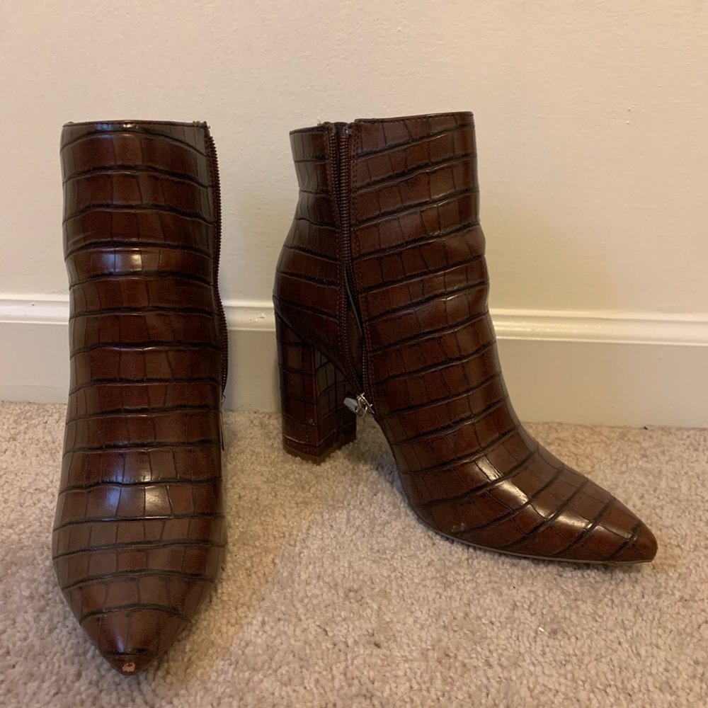 Crocodile leather boots synthetic